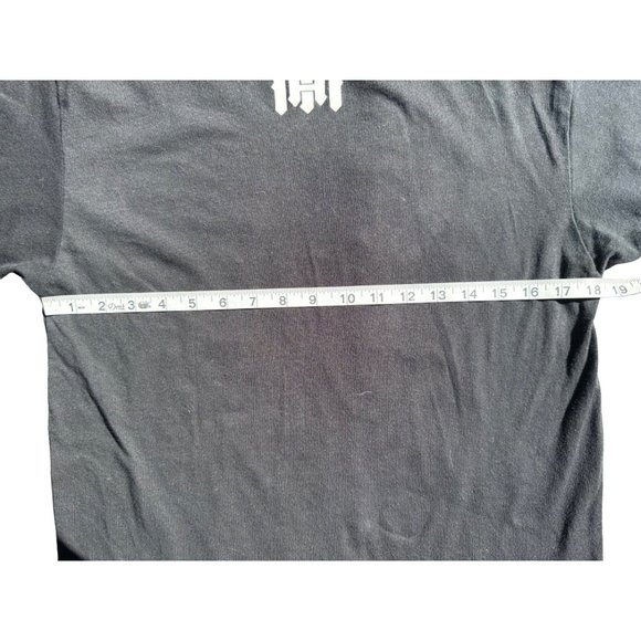 Into The Am Mens T Shirt Medium Black Graphic Astronaut Short Sleeve Crew Neck - Picture 7 of 8